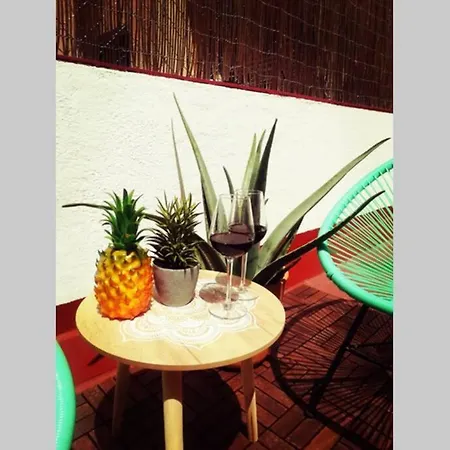 アパート M1 Cool Loft 1 Min Walk To Metro 15 Min Center By Metro
